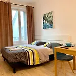 Appart'village Le Vieux Centre T1,t2,t3 - Parking - Thermes Appartement *