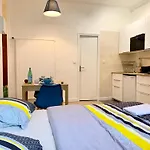 Appartement Appart'village Le Vieux Centre T1,t2,t3 - Parking - Thermes *