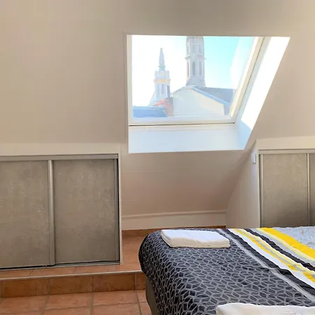 Apartment Appart'village Le Vieux Centre T1,t2,t3 - Parking - Thermes