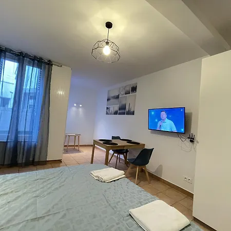 Appart'village Le Vieux Centre T1,t2,t3 - Parking - Thermes Βισύ