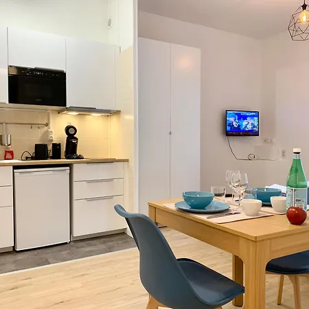 Appart'village Le Vieux Centre T1,t2,t3 - Parking - Thermes Lejlighed