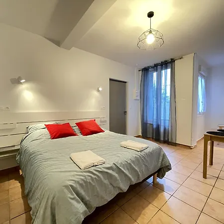 Appart'village Le Vieux Centre T1,t2,t3 - Parking - Thermes Apartment