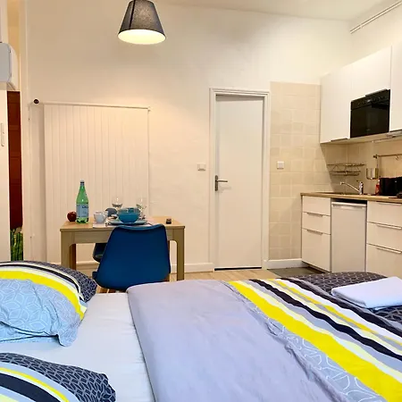 Apartment Appart'village Le Vieux Centre T1,t2,t3 - Parking - Thermes *