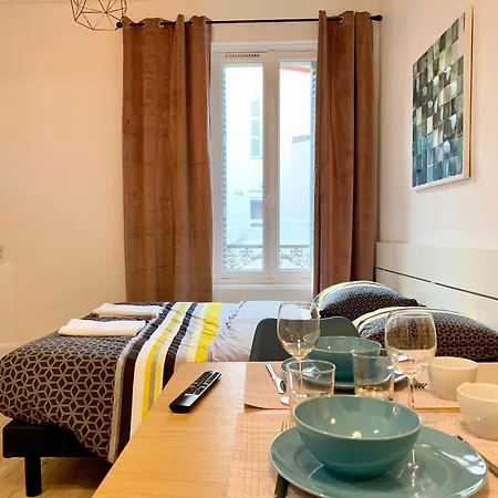Appart'village Le Vieux Centre T1,t2,t3 - Parking - Thermes Apartment *