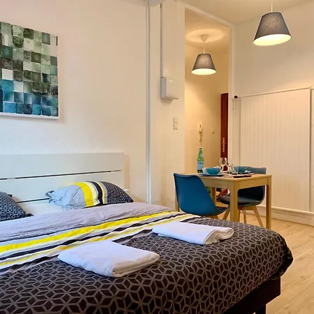 Apartment Appart'village Le Vieux Centre T1,t2,t3 - Parking - Thermes