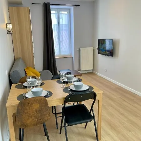 Appart'village Le Vieux Centre T1,t2,t3 - Parking - Thermes Апартаменты