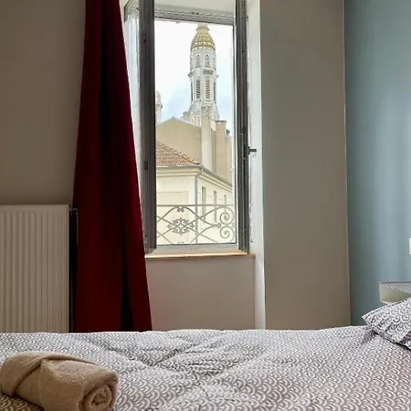 Апартаменты Appart'village Le Vieux Centre T1,t2,t3 - Parking - Thermes