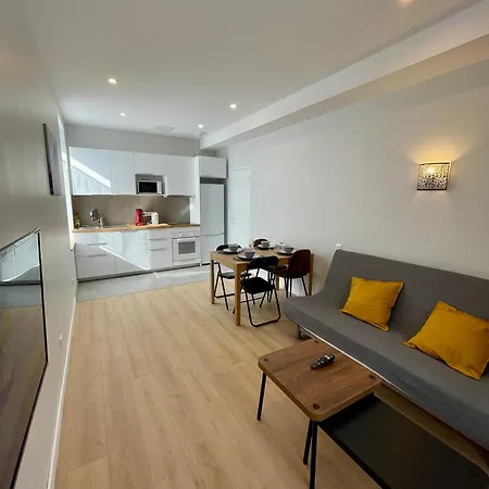 Appart'village Le Vieux Centre T1,t2,t3 - Parking - Thermes Lejlighed