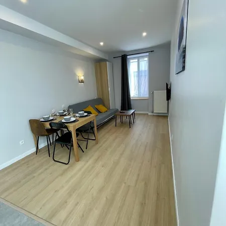 Appart'village Le Vieux Centre T1,t2,t3 - Parking - Thermes شقة *