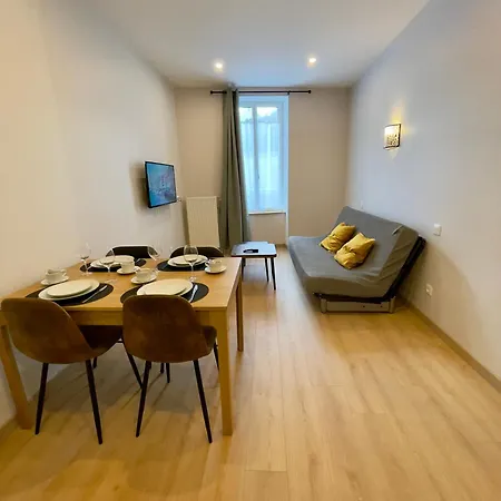 Appart'village Le Vieux Centre T1,t2,t3 - Parking - Thermes