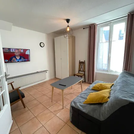 Appart'village Le Vieux Centre T1,t2,t3 - Parking - Thermes Apartment *